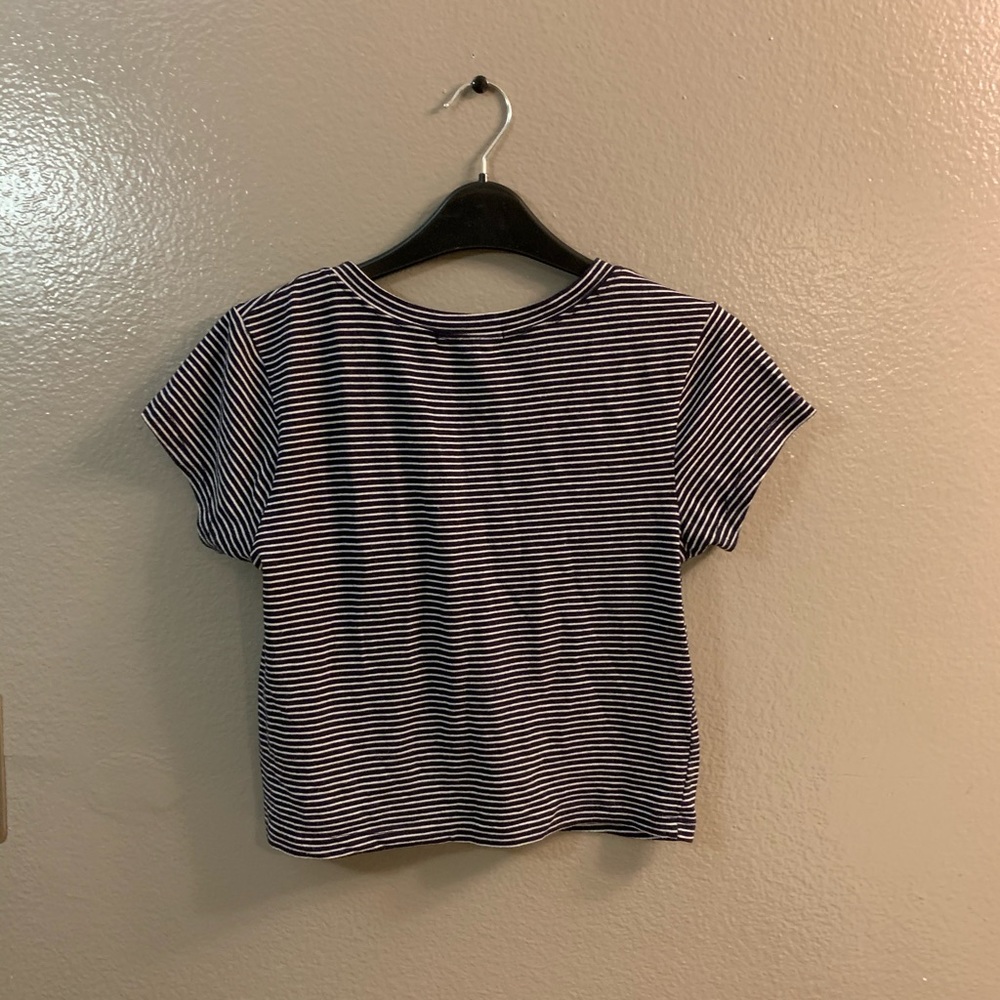Crop top - Picture 3 of 3